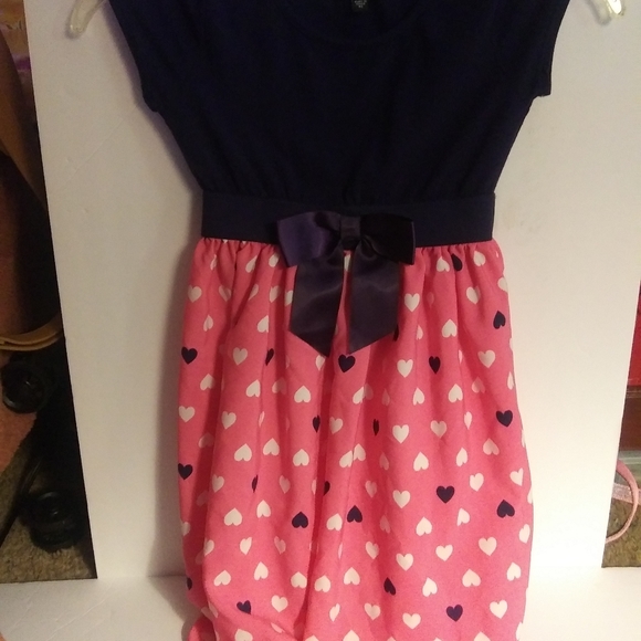 Hearts Dress - Picture 2 of 8